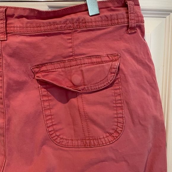 Women’s pink shorts - Picture 7 of 7